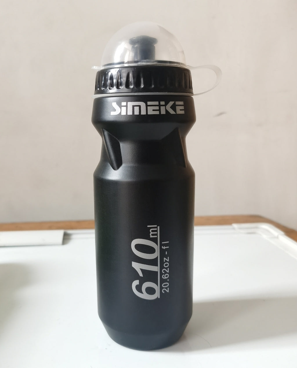 Gourde de sport noire 610 ml – vue 4